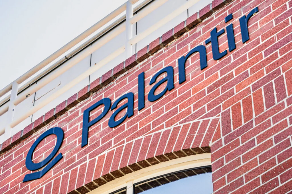 Palantir Tops Q1 Estimates, Raises 2026 Guidance As Rule Of 40 Score Hits 140%