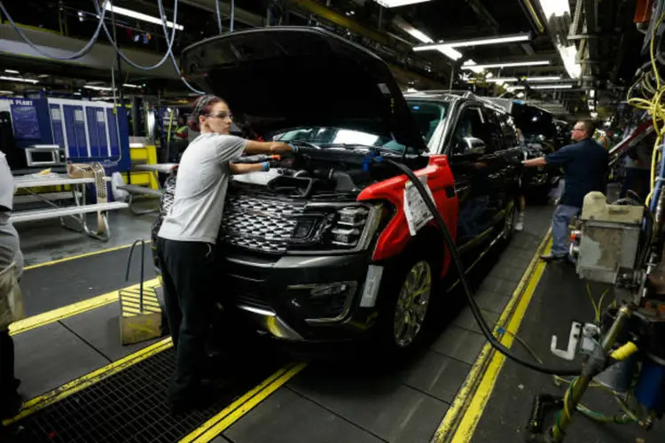 Ford said to temporarily cut production of five models after aluminum plant fire
