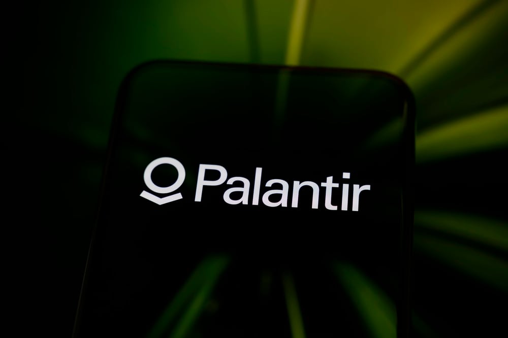Palantir's Stock Has Bounced 23% Off Its Low— One Research Firm Says That's the Trap: 'We Still Won't Buy It'