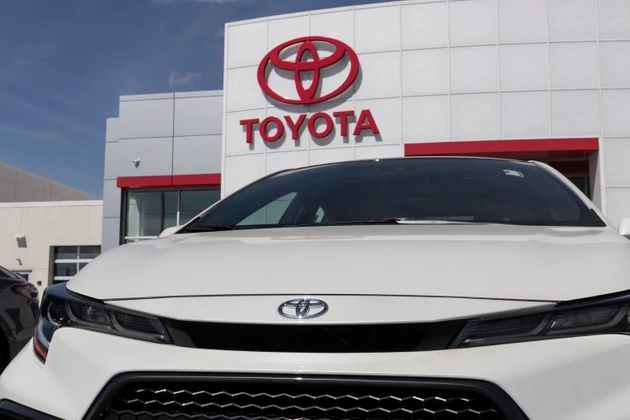 Toyota investing $1B in Kentucky, Indiana plants