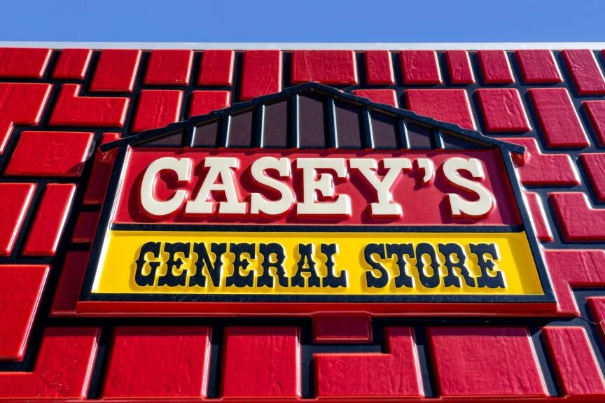 Casey's Gears Up For Q1 Print; Here Are The Recent Forecast Changes From Wall Street's Most Accurate Analysts
