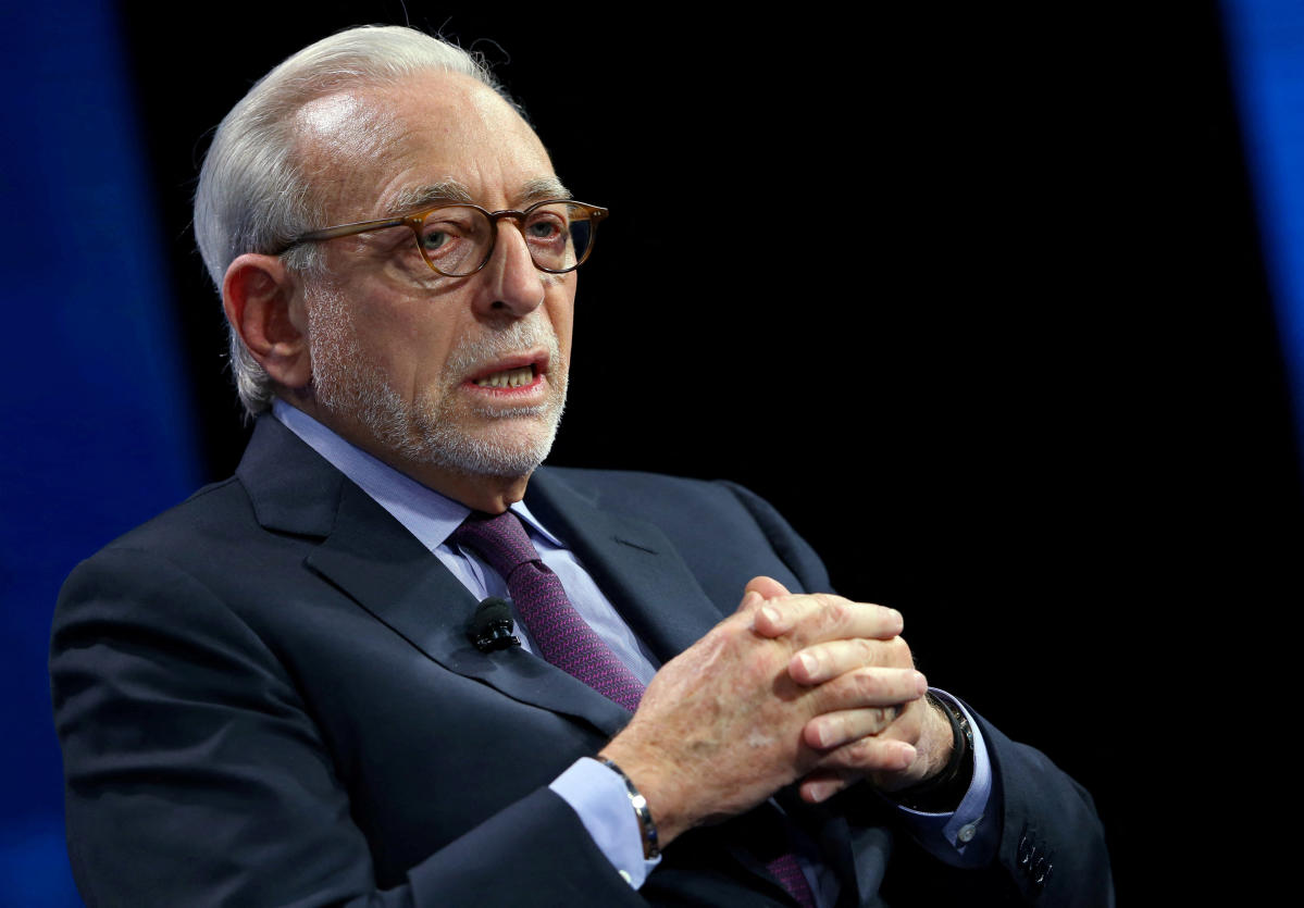 Disney CEO Bob Iger, Nelson Peltz enter final days of proxy fight — here's what to know - Yahoo Finance