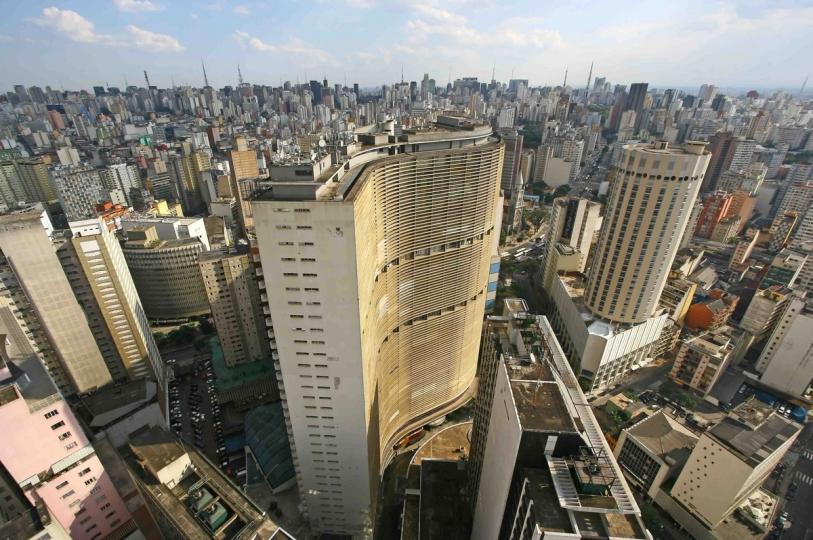 Latin America’s biggest stock exchange now offers options on bitcoin, ether and solana futures