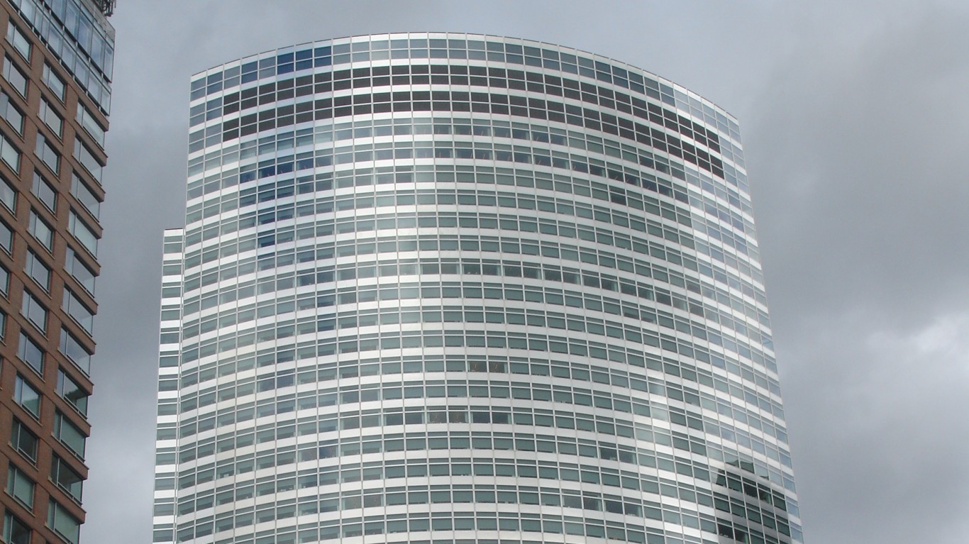Goldman Sachs Cuts 1,000 Jobs as AI Permanently Replaces Analysts and Back-Office Workers