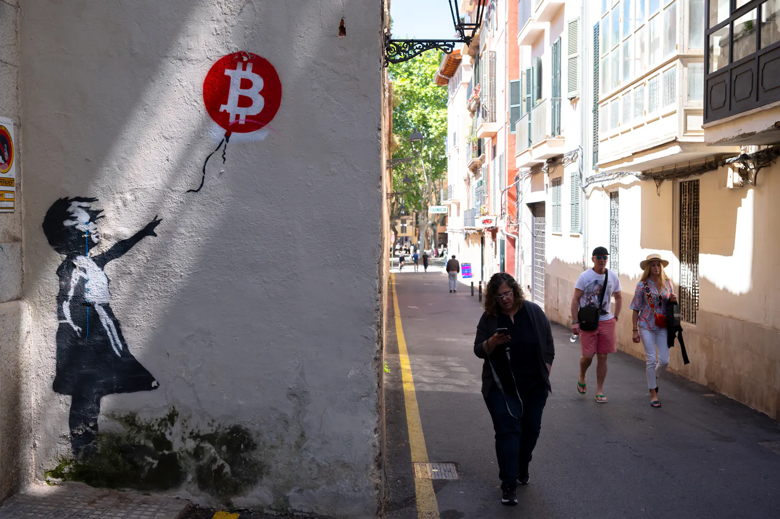 Bitcoin rises as more enter the treasury game