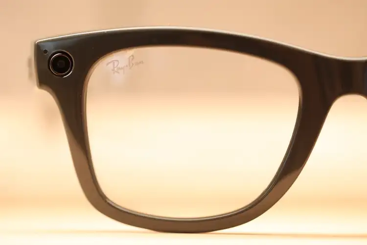 Zuckerberg targets post-iPhone era with AI-powered glasses vision