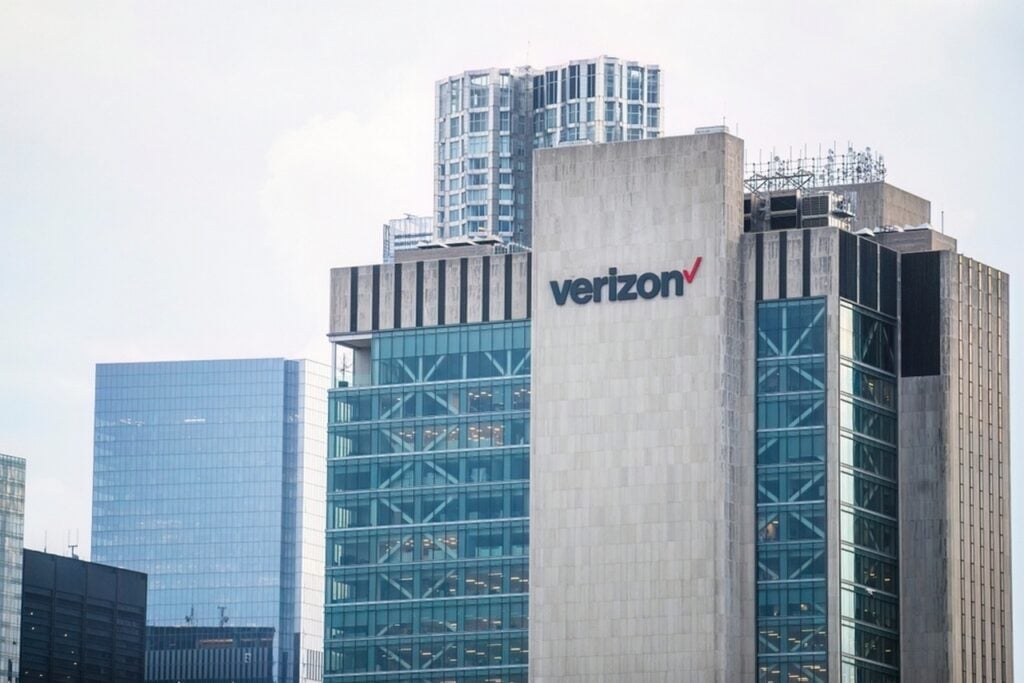 Verizon Gears Up For Q2 Print; Here Are The Recent Forecast Changes From Wall Street's Most Accurate Analysts