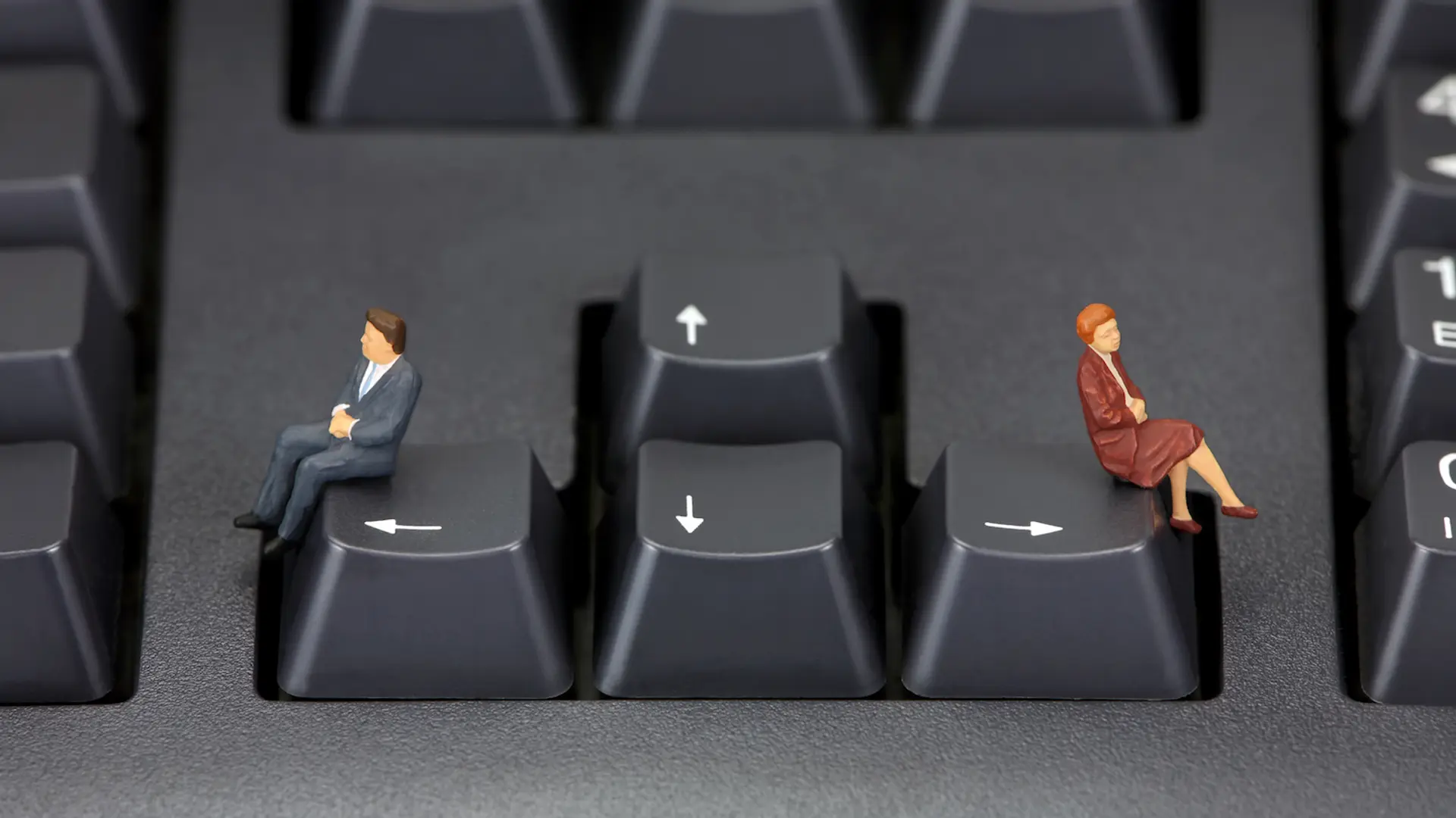 Ethereum staking token weETH splits from restaking as rewards debate heats up