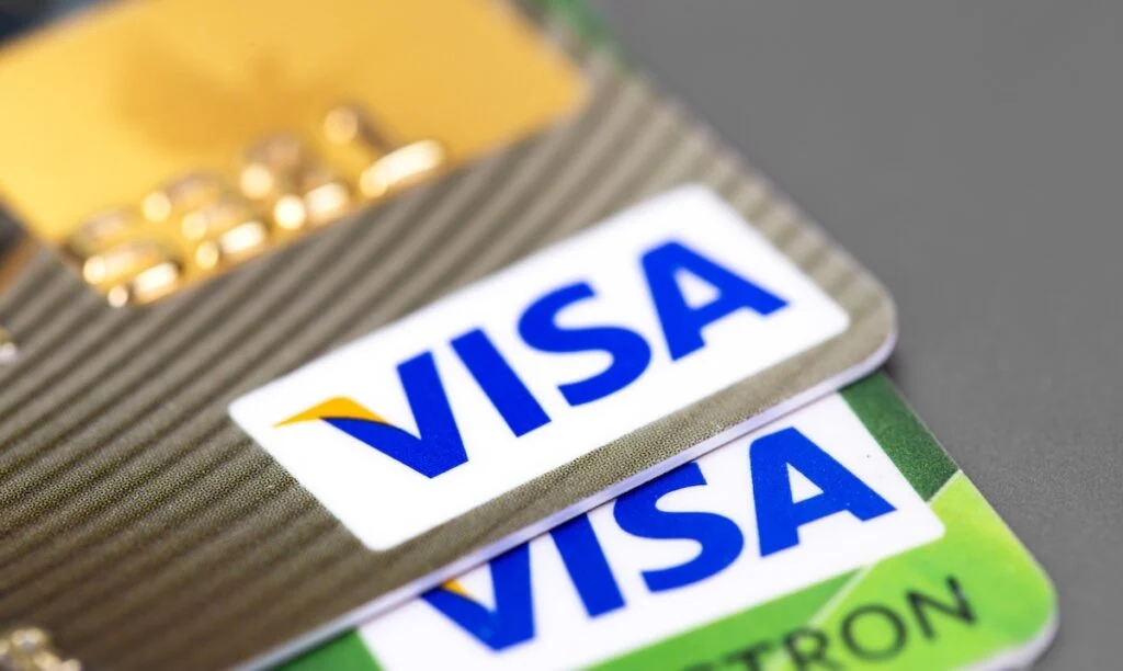 Visa Posts Growth, But Currency And Caution Cloud The Story