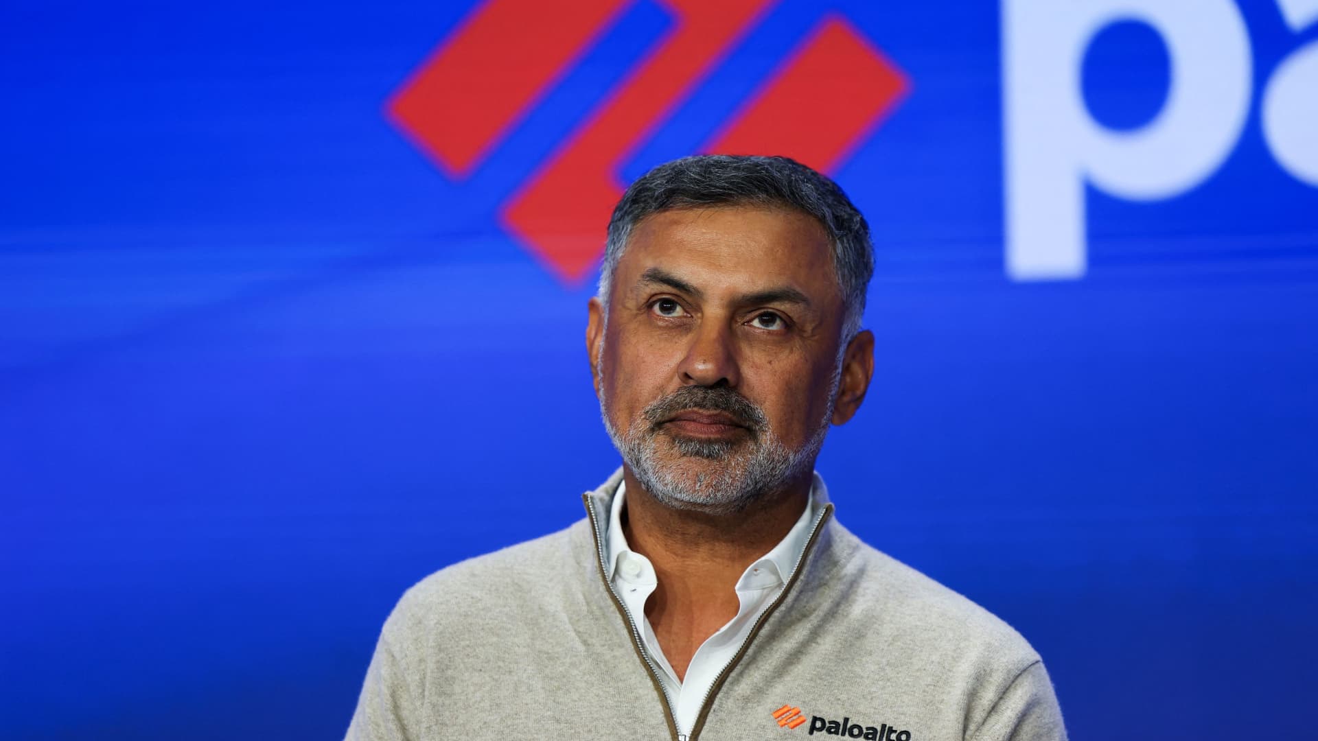 Palo Alto Networks slumps 6% as third quarter profit guidance falls short