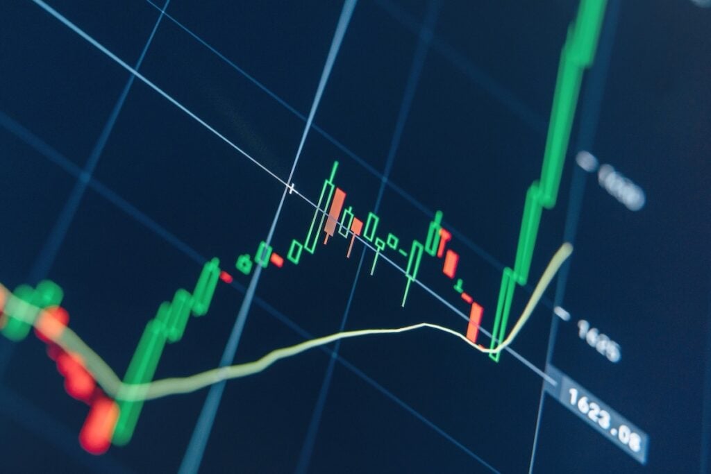 M&T Bank, Travelers Companies And 3 Stocks To Watch Heading Into Friday
