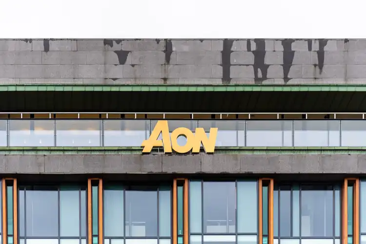 Aon stock slides after Q1 earnings miss; commercial risk revenue disappoints