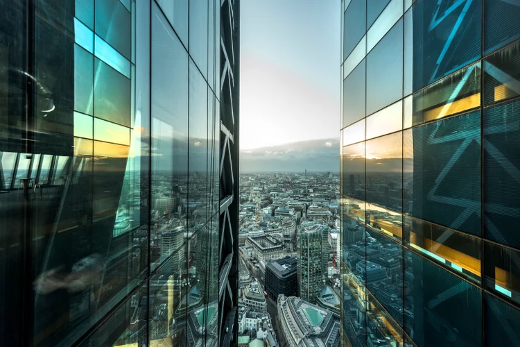 Paramount Group gains on report Rithm Capital nearing takeover