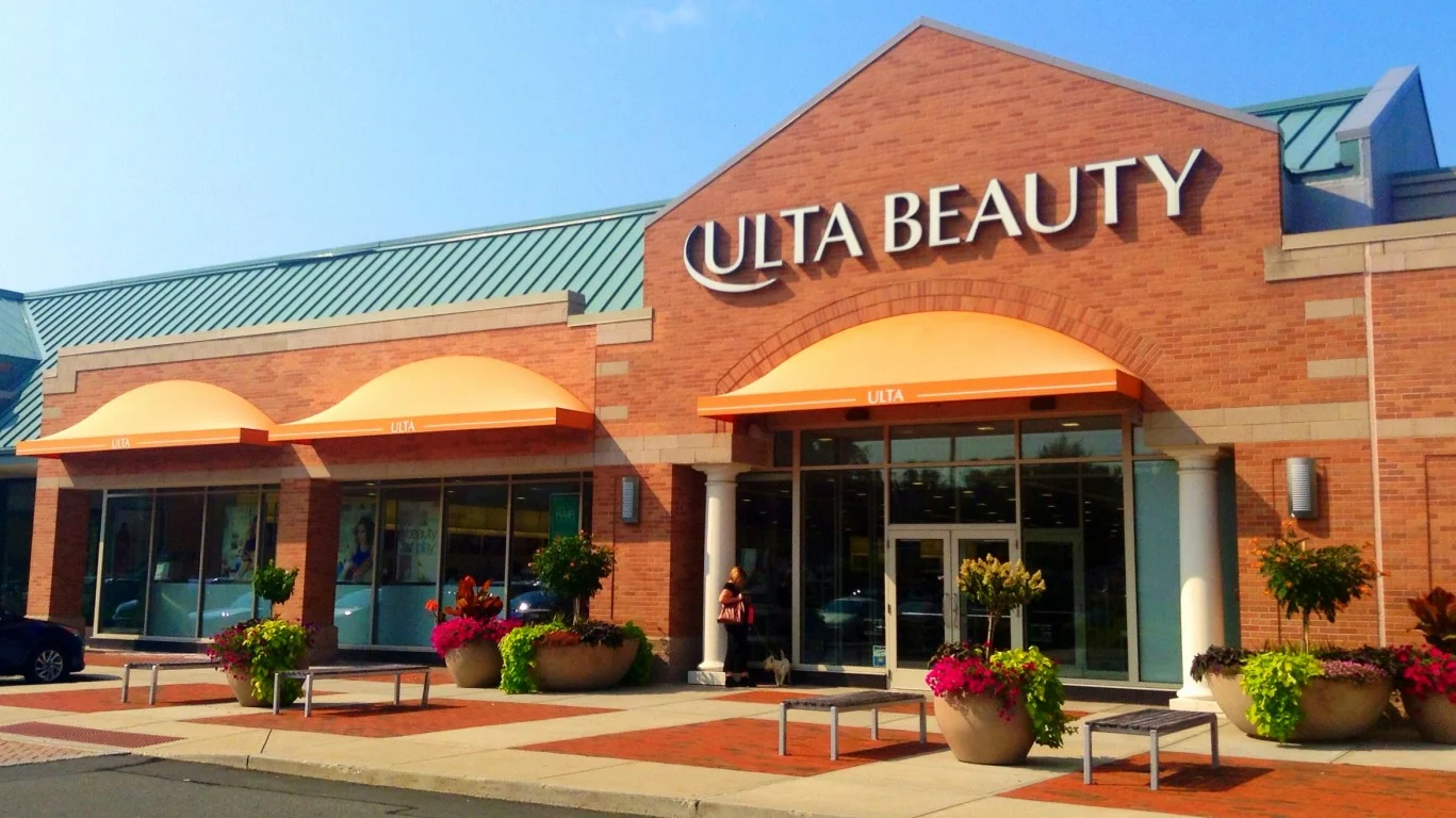 BofA Just Deemed Ulta Beauty a High-Quality Compounder. Time to Buy the 26% Pullback?