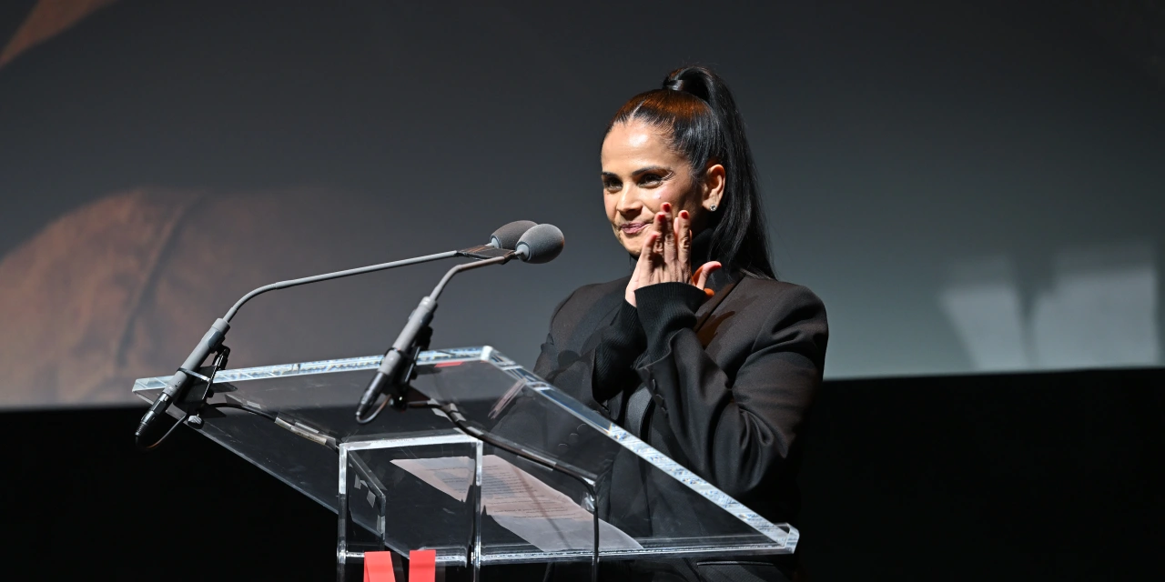 Netflix Replaces Content Chief as It Struggles to Engage Viewers