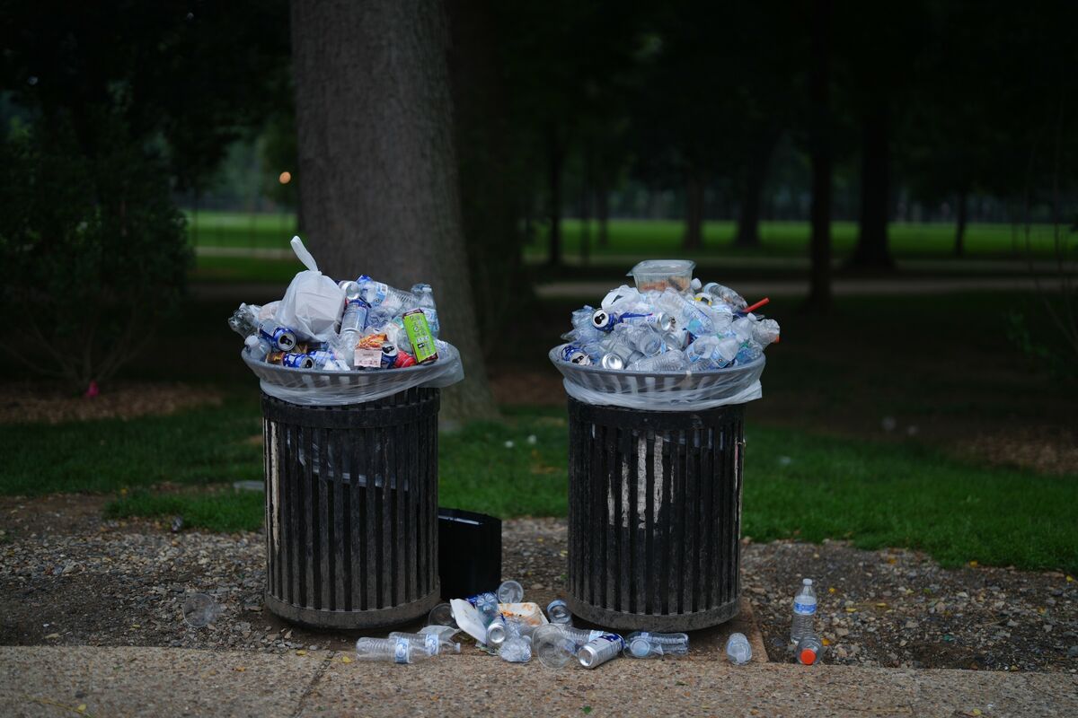 The Best AI Hedge? Trash, Literally