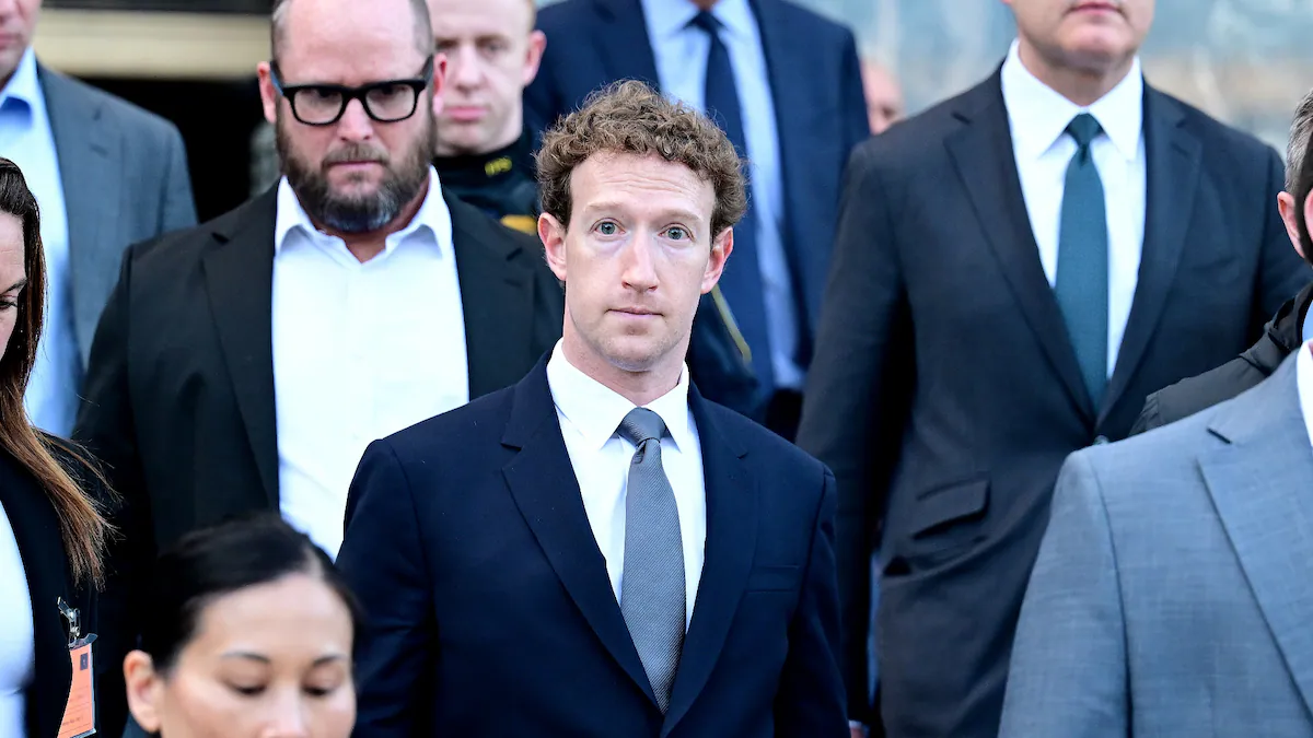 Zuckerberg Says He Sought Cook’s Help on Kids’ Safety