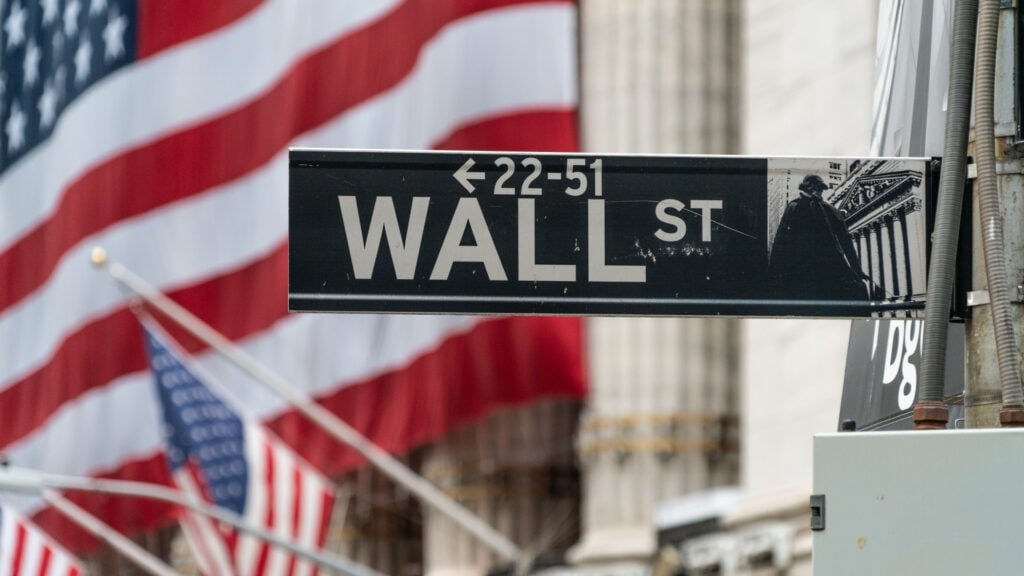 Stock Market Today: S&P 500, Dow Jones Futures Gain as Oil Prices Decline—Intel, Edwards Lifesciences, SAP in Focus