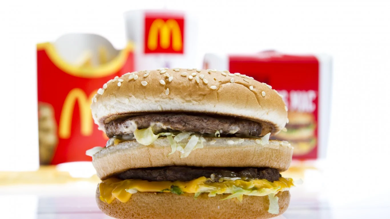 Darden vs. McDonald's: Which Restaurant Dividend Belongs in a Retirement Portfolio