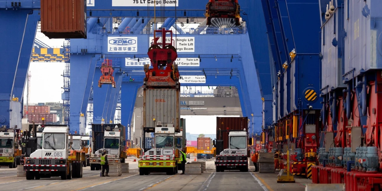 Firms Strike Deal for $10 Billion Shipping-Ports Venture