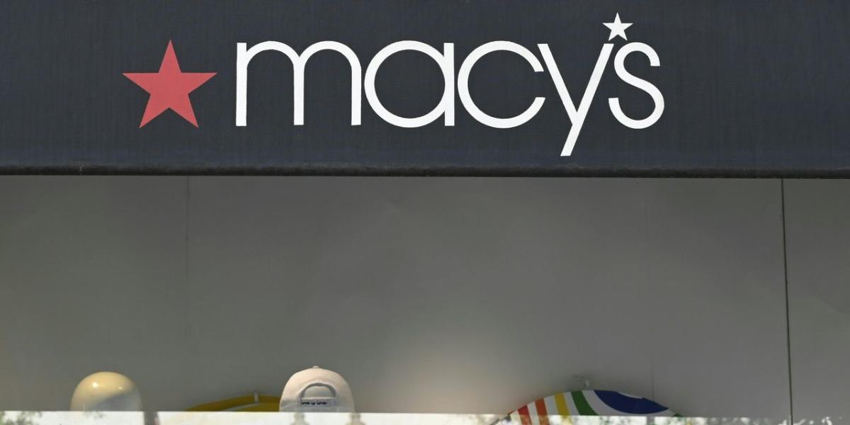 Macy’s Postpones Earnings, Reveals Employee Hid $100 Million in Expenses