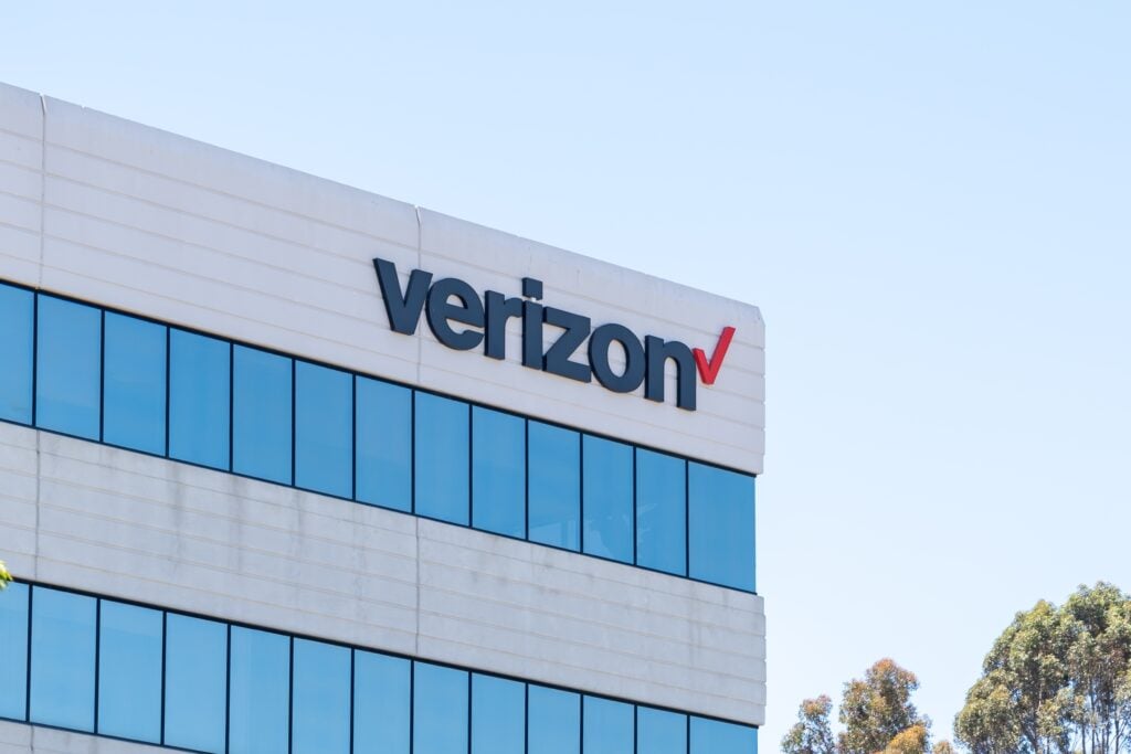 Why Is Verizon Stock Falling Tuesday?