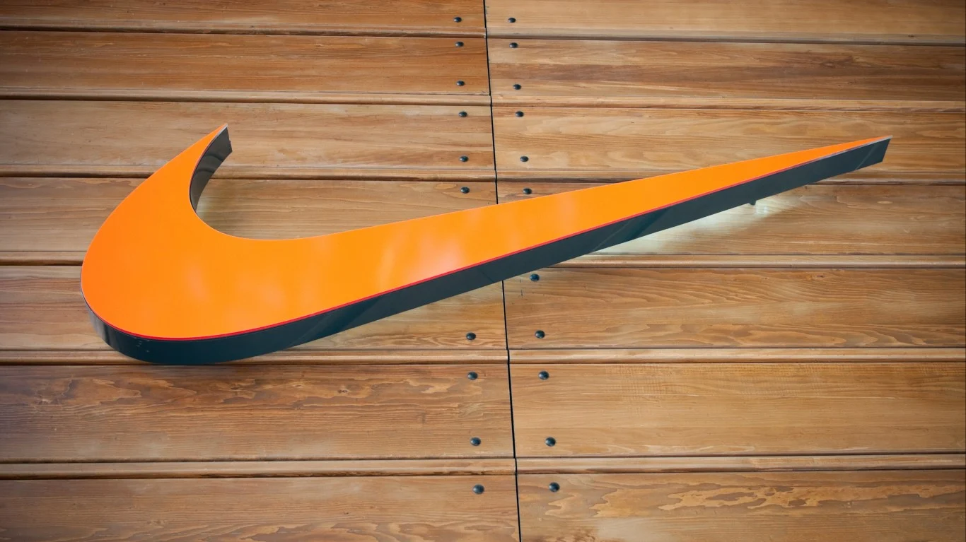 Piper Sandler Downgrades Nike to Neutral With a $50 Target: Can the Swoosh Find Its Footing Again?