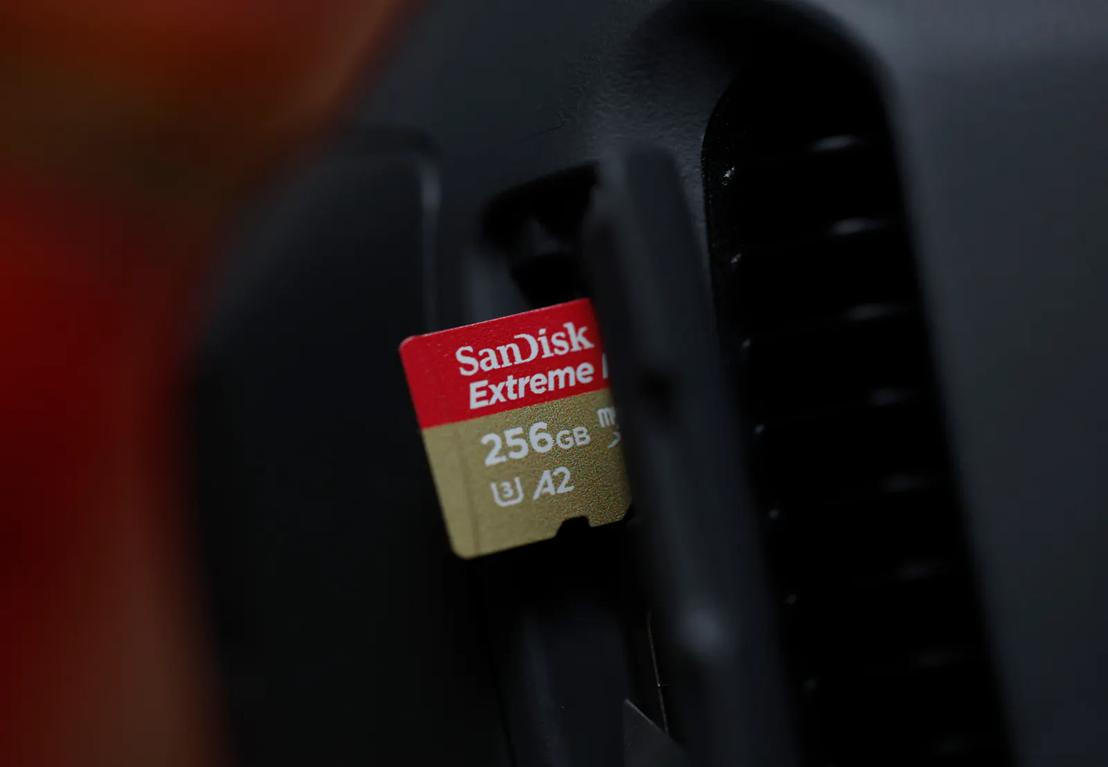 Sandisk initiated at “outperform” by Evercore ISI, with target of $1,200