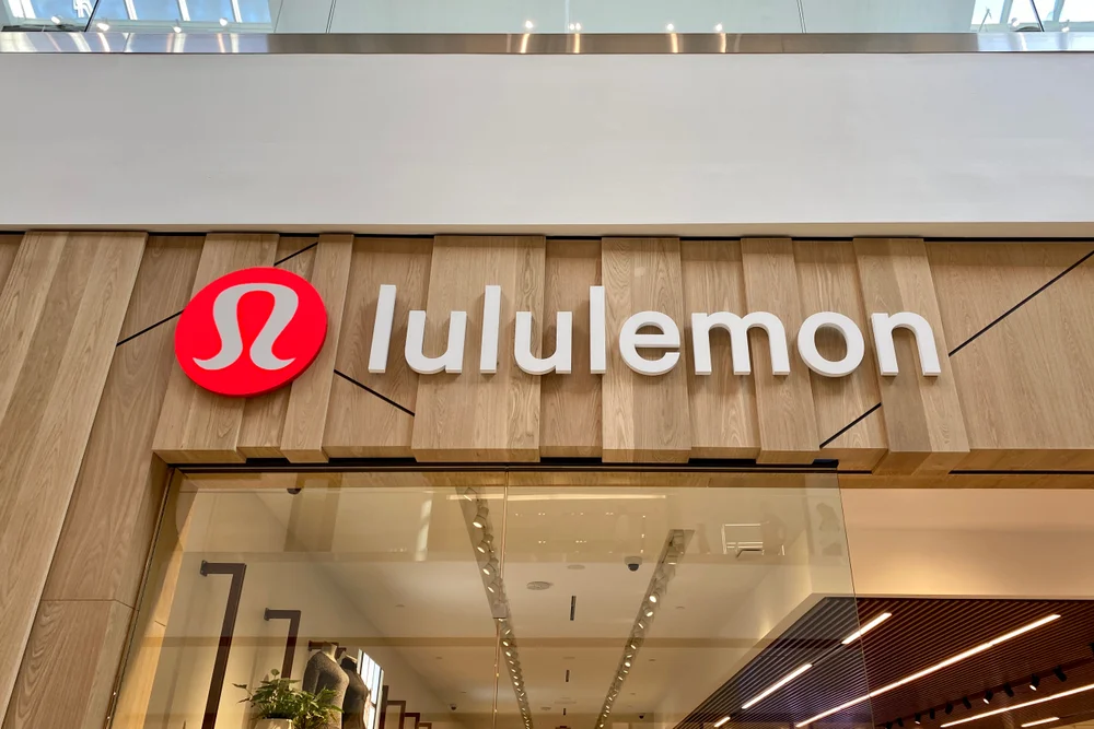 Lululemon Hits Brakes On New Collection: JPMorgan Lowers Estimates After Innovation Setback
