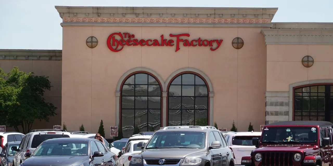 Analysts say this restaurant chain has figured out how to feed everyone — GLP-1 users included