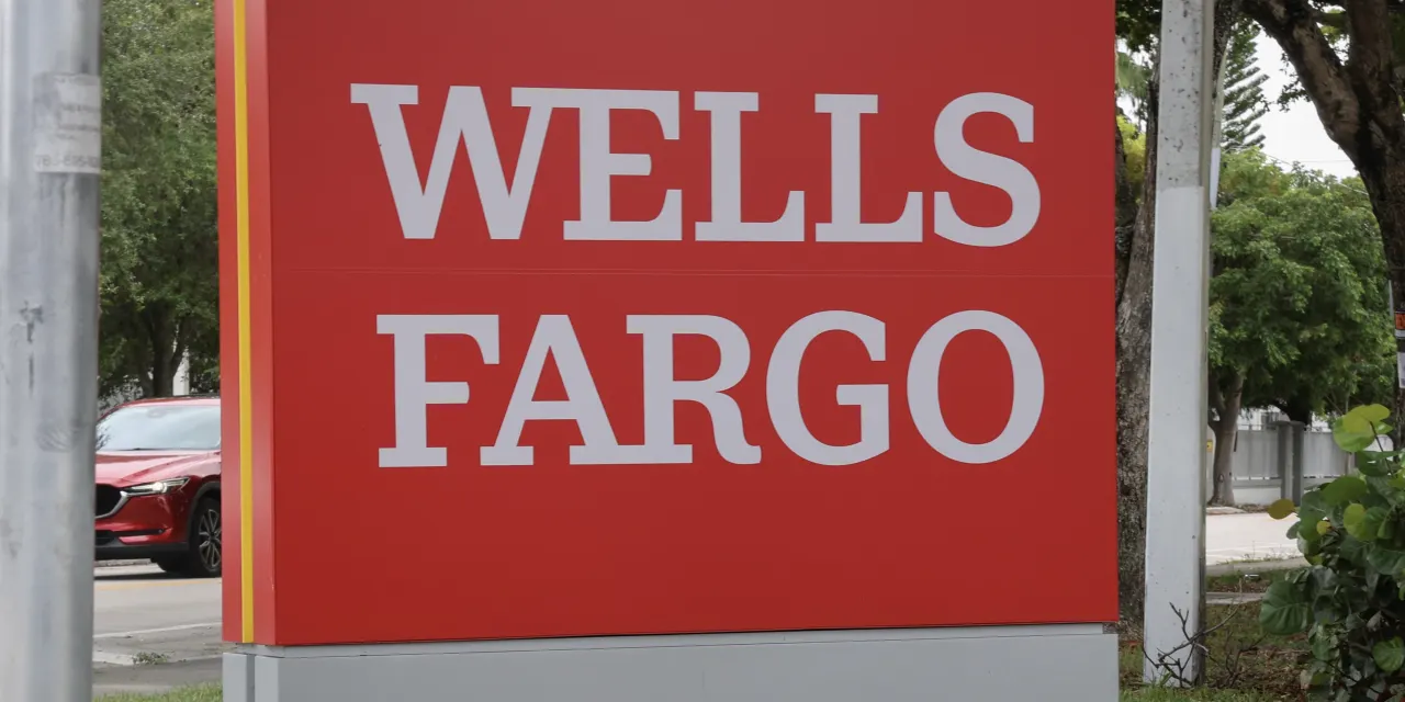 Wells Fargo comes up short on revenue as it sets new profit target