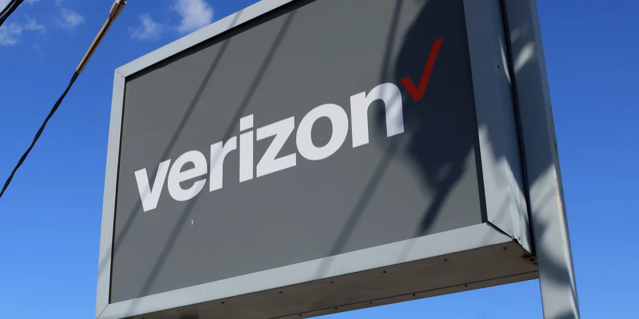 Verizon’s stock rises as subscriber surge impresses Wall Street