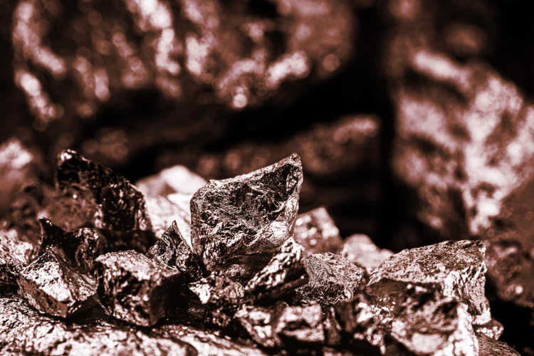 Freeport-McMoRan suspends Grasberg operations to focus on search for missing workers after mudflow