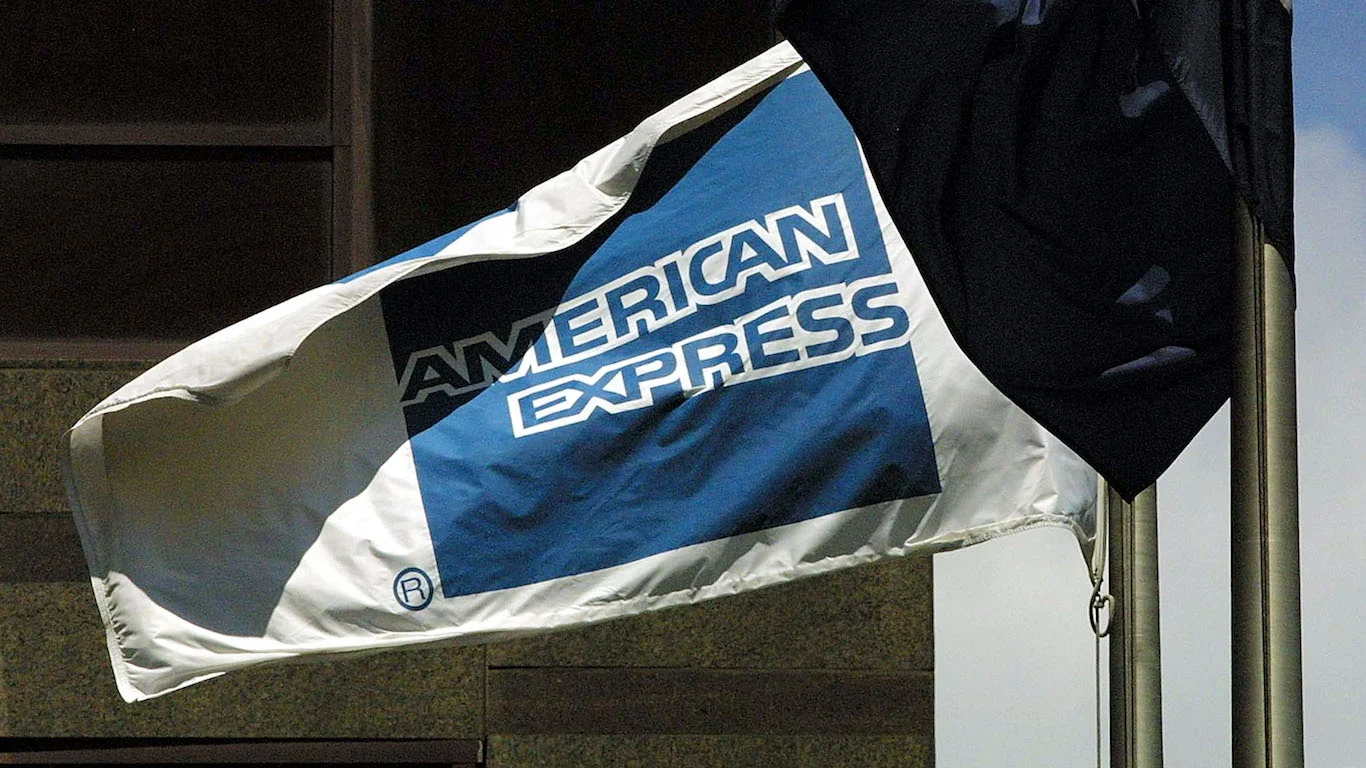 Can American Express Keep Up With Its Swelling Dividend?