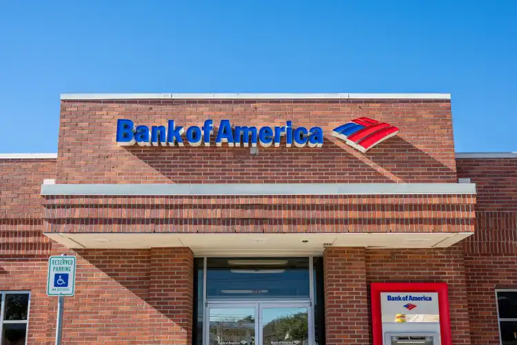 Bank of America closes 7th straight session of loss