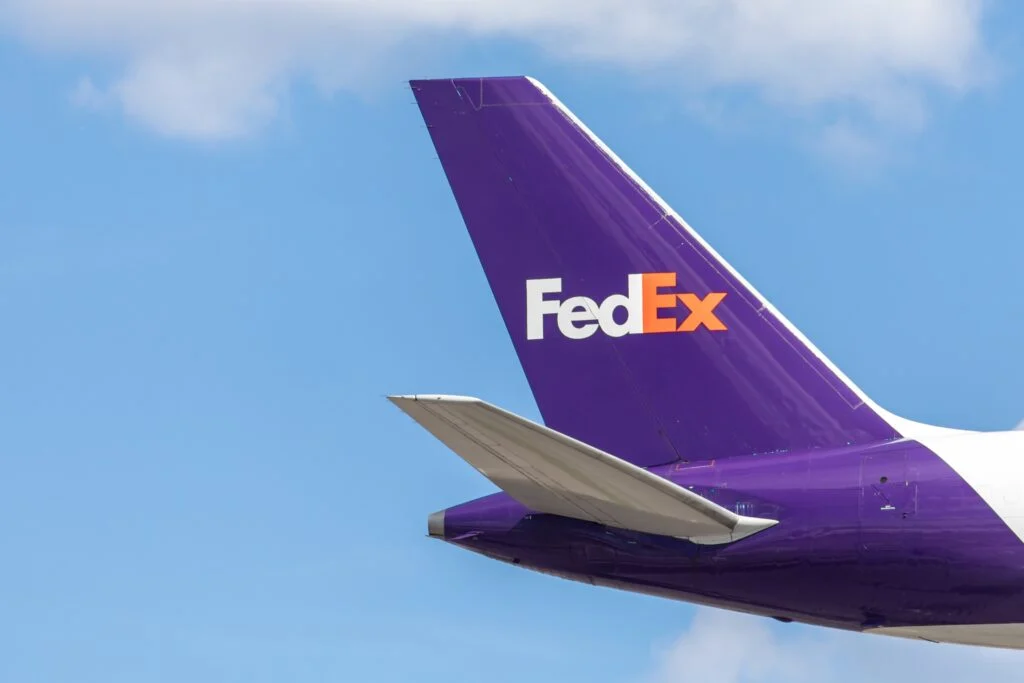 FedEx Momentum Soars On Possible Billion-Dollar Windfall As Federal Court Rejects Trump's Bid To Stall Tariff Refunds