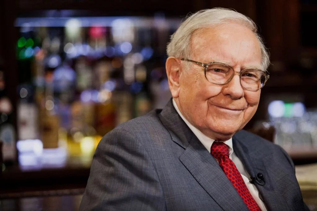 Warren Buffett Heads Into 2025 With $325 Billion Cash Pile, His Largest in Over Three Decades: Expert Says It 'Will Provide An Opportunity For The Successors To Make Their Own Mark'