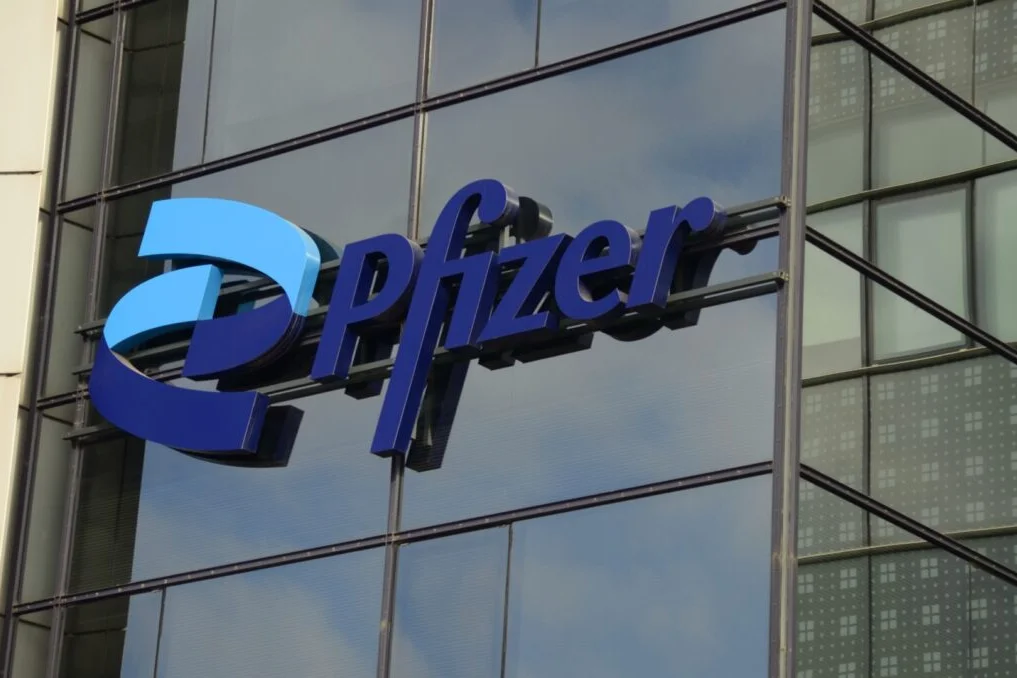 Pfizer's Covid Windfall Shrinks, Expands Cost-Cutting Efforts