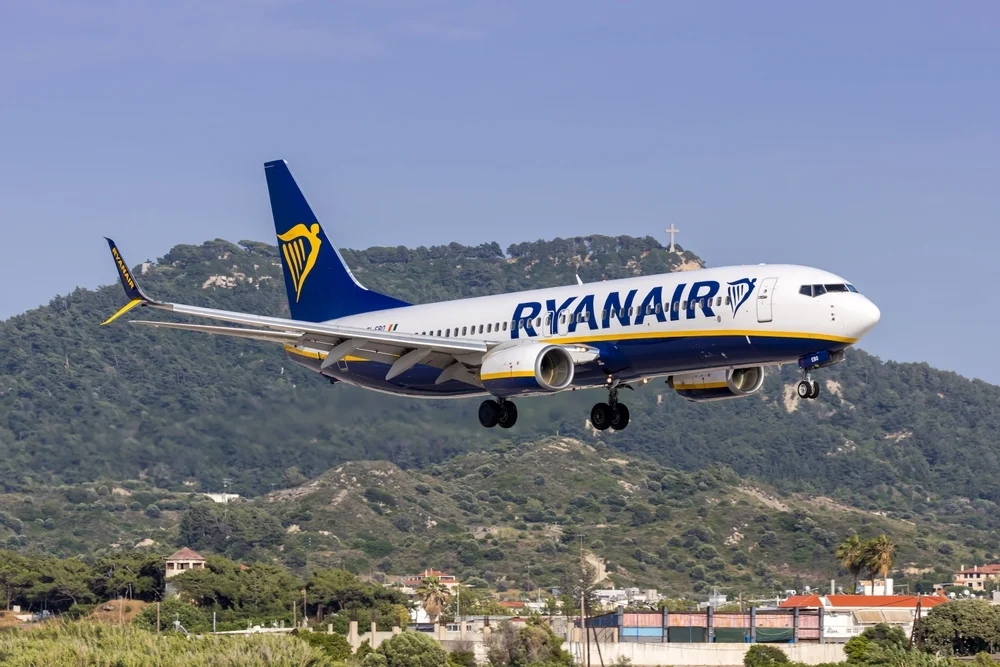 Ryanair's Italian Fine Vs. Musk Shine: Markets Are Torn On What Matters