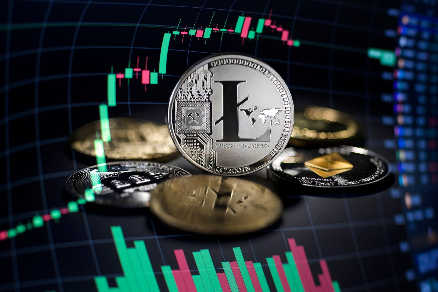 Litecoin Has Beaten Bitcoin for 30 Days Straight. The Last Three Times It Did, the Lead Ended the Same Way.