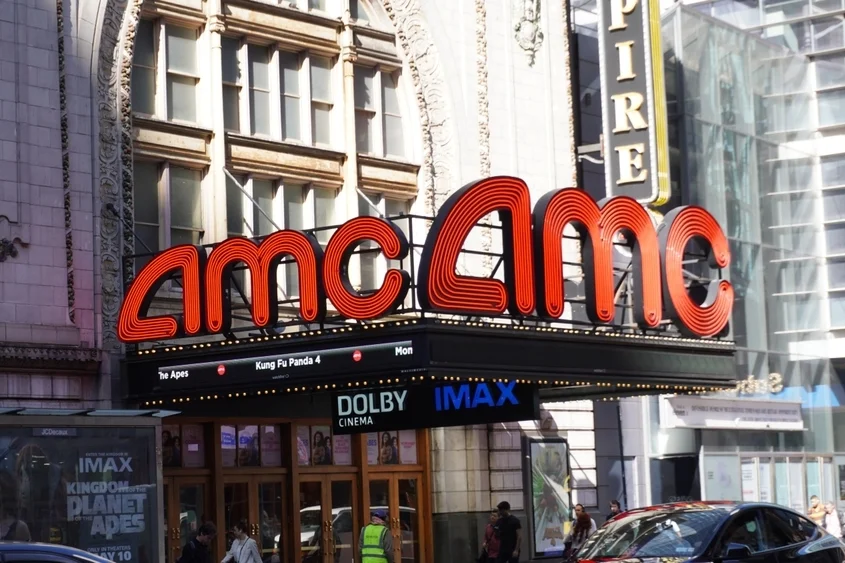 AMC Entertainment Recently Beat Revenue But Sits Near 52-Week Lows: Could A Rebound Be Next?