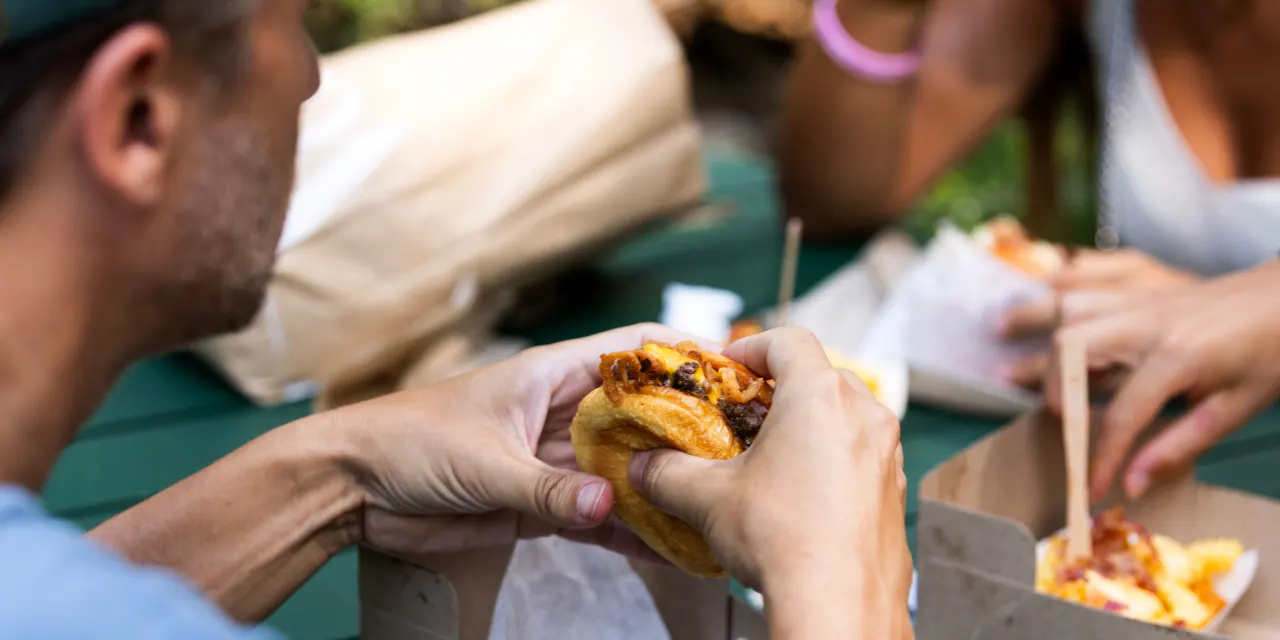 Shake Shack Cuts Outlook Despite New Menu and World Cup. The Stock Is Falling.