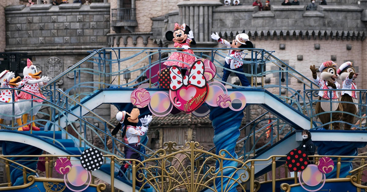 Tokyo Disney targets U.S. customers with American influencers - NBC News