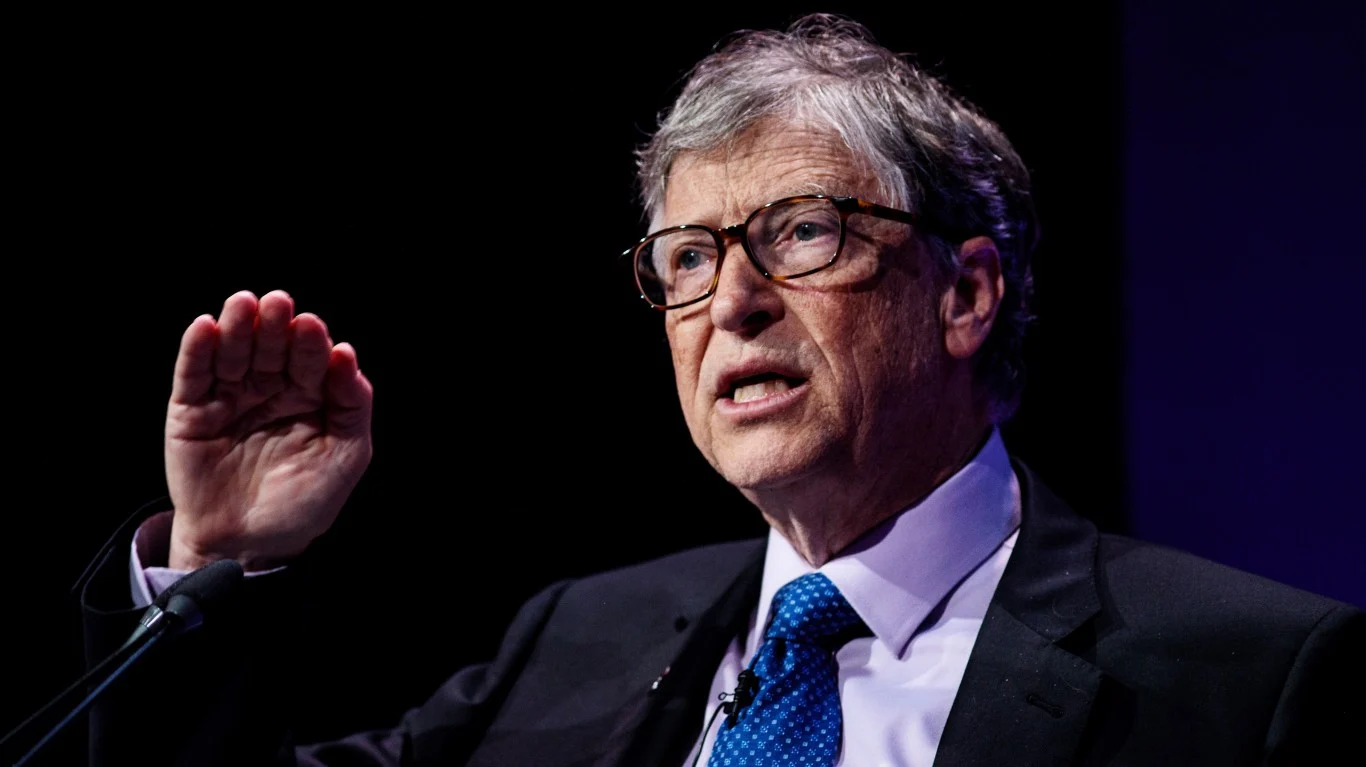Bill Gates Owns Billions in This Secret AI Player Up Nearly 183% in a Year, and It's Not Microsoft