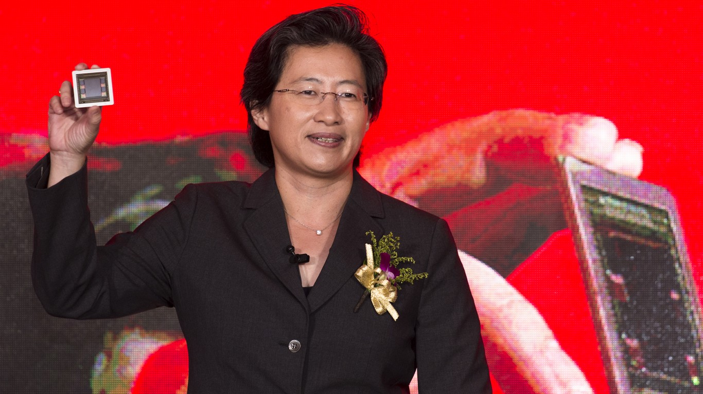 Lisa Su Thinks AI is the “Right Gamble.” Should Investors Shed Their Fear of Heavy AI Spend?