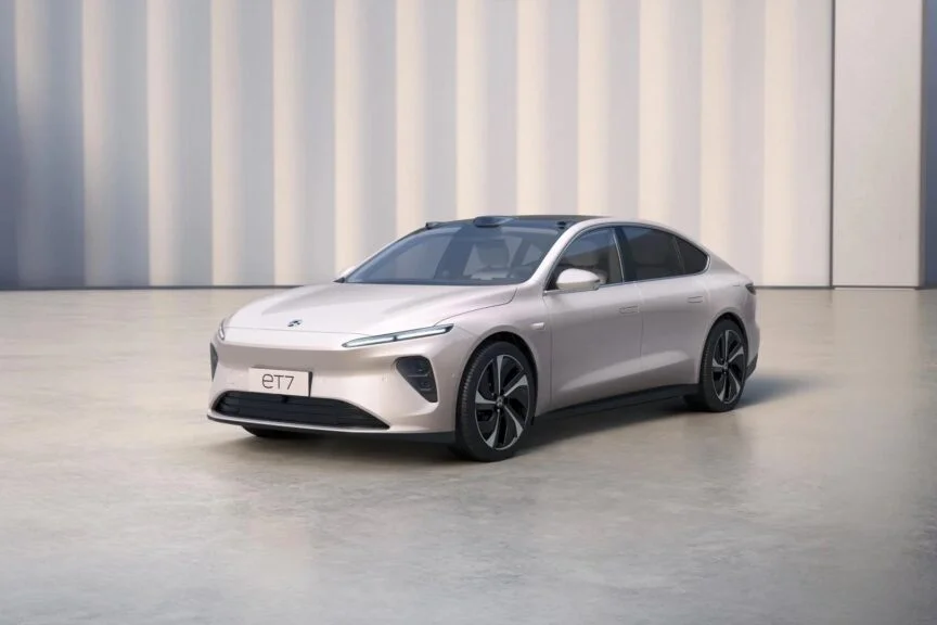 EV Maker Nio Marks Battery Swap Network Milestone, Rumors Swirl Around 2nd Onvo Electric SUV