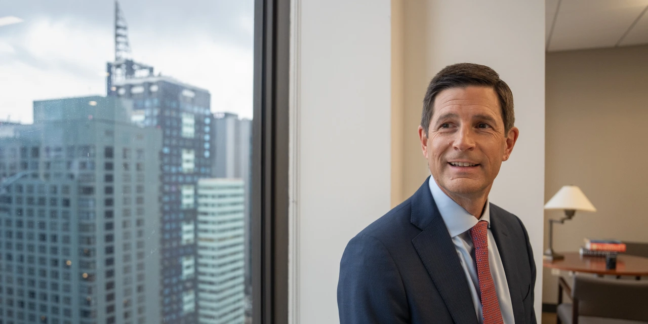 Schwab CEO Wurster Draws a ‘Bright Line’ Between Investing and Gambling