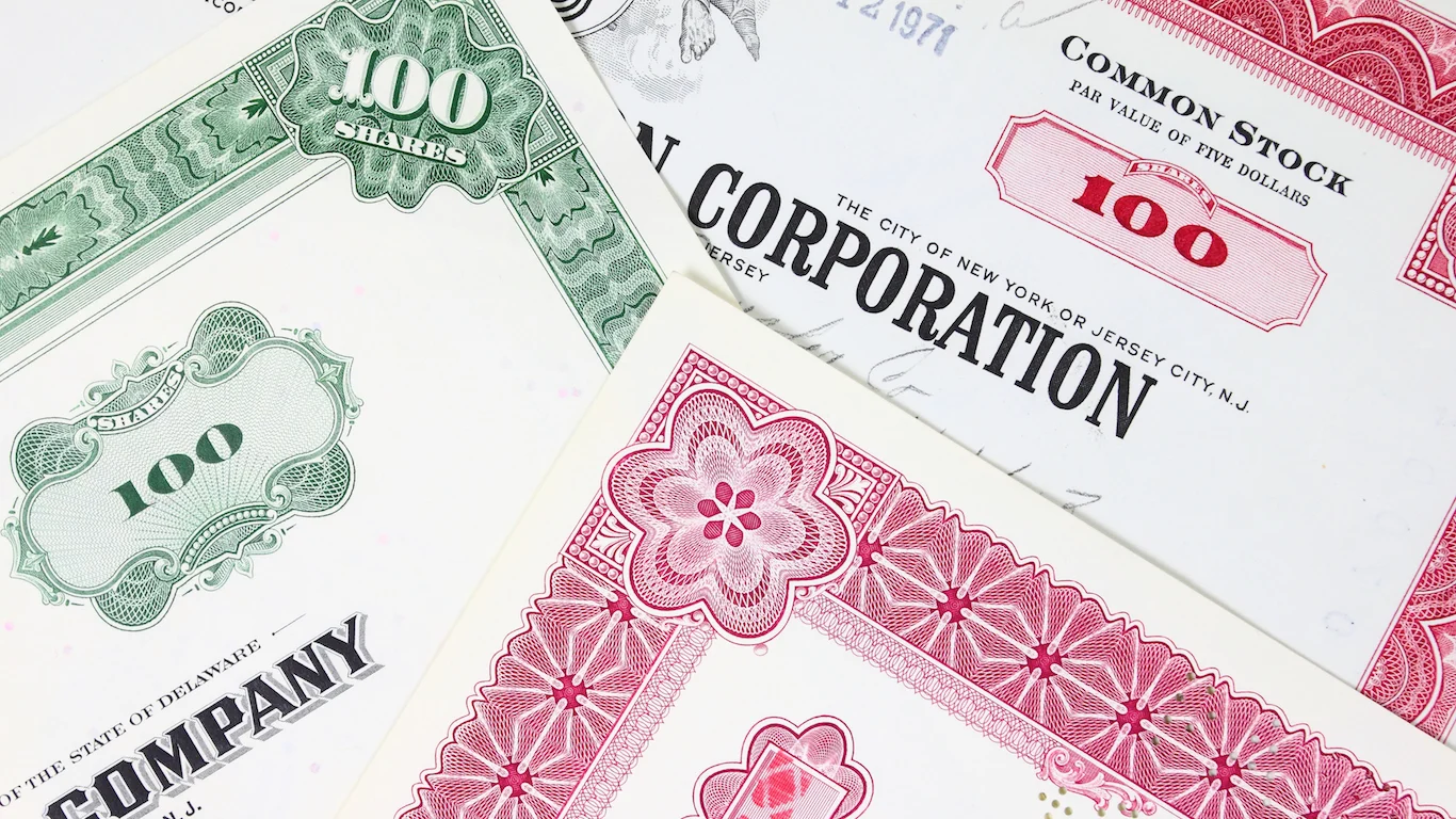 T-Bills Guarantee the Rate. These 6 Dividend Stocks Can Actually Grow the Paycheck