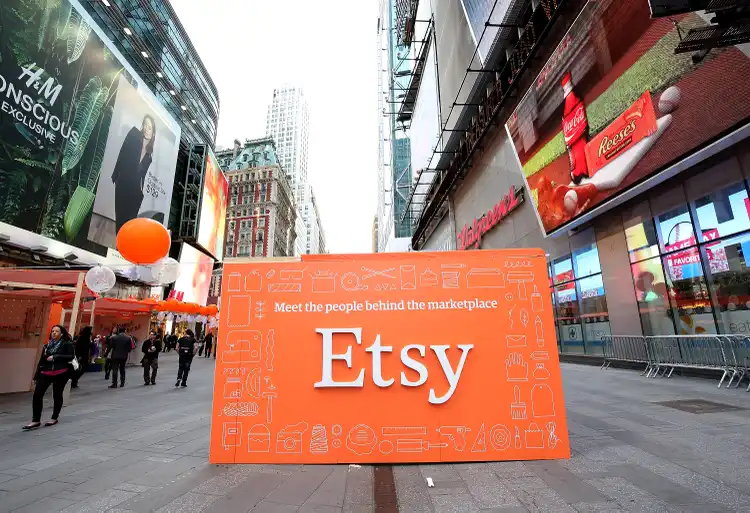 Etsy shares tumble on missed Q1 results, drop in GMS