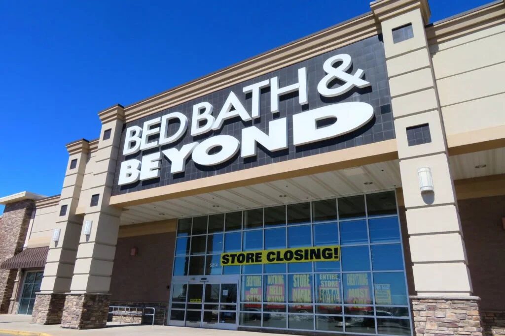 What's Going On With Bed Bath &amp; Beyond Stock?